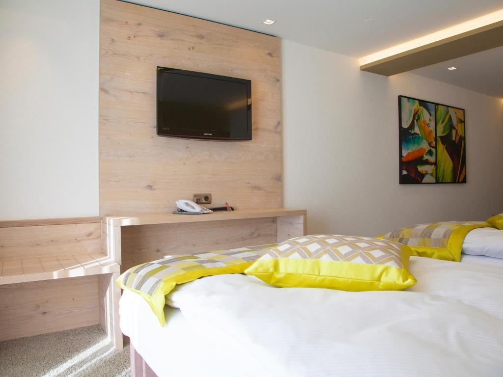 Hotel Neder Ischgl Quarto foto